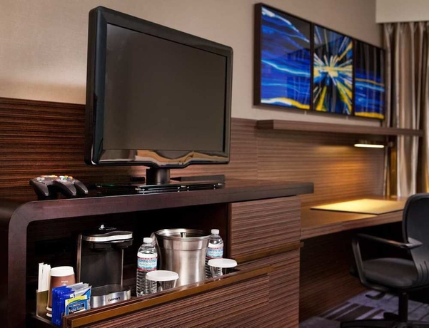 Imagen de la habitación del Hotel Hilton Newark Airport. Foto 5