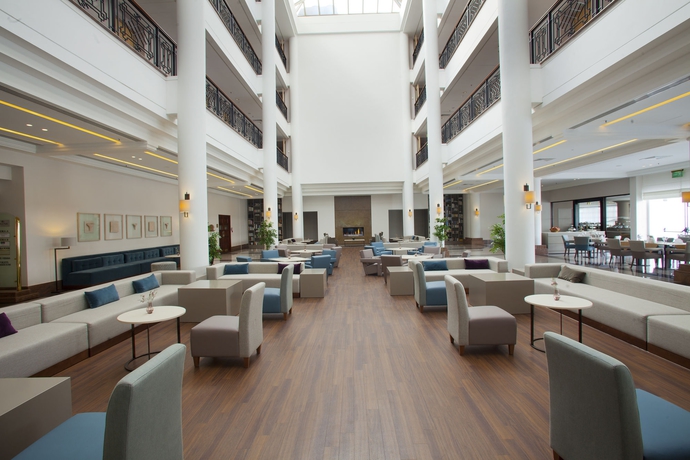 Imagen de los interiores del Hotel Hilton Nicosia. Foto 9