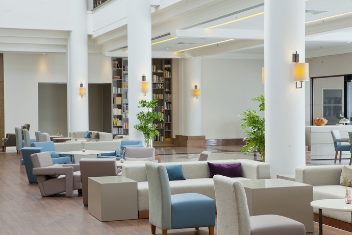 Imagen de los interiores del Hotel Hilton Nicosia. Foto 10