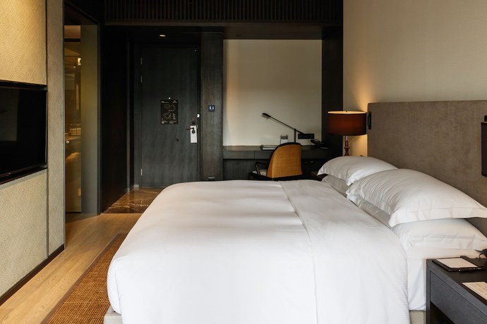 Imagen de la habitación del Hotel Hilton Ningbo Dongqian Lake Resort. Foto 12