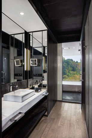 Imagen de la habitación del Hotel Hilton Ningbo Dongqian Lake Resort. Foto 13