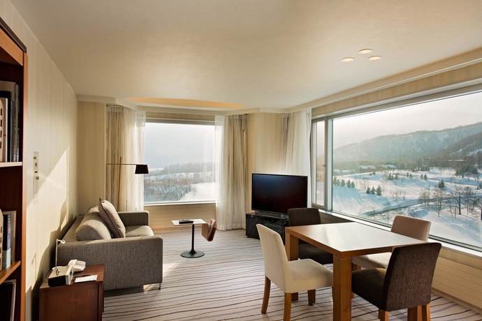 Imagen de la habitación del Hotel Hilton Niseko Village. Foto 13