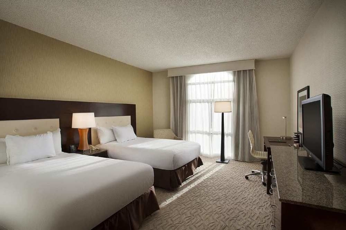Imagen de la habitación del Hotel Hilton Oakland Airport. Foto 8