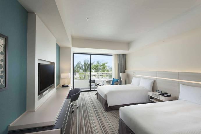 Imagen de la habitación del Hotel Hilton Okinawa Chatan Resort. Foto 6