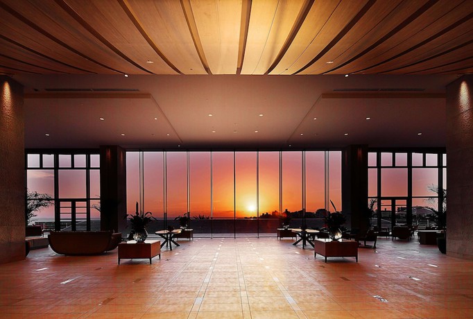 Imagen de los interiores del Hotel Hilton Okinawa Chatan Resort. Foto 22