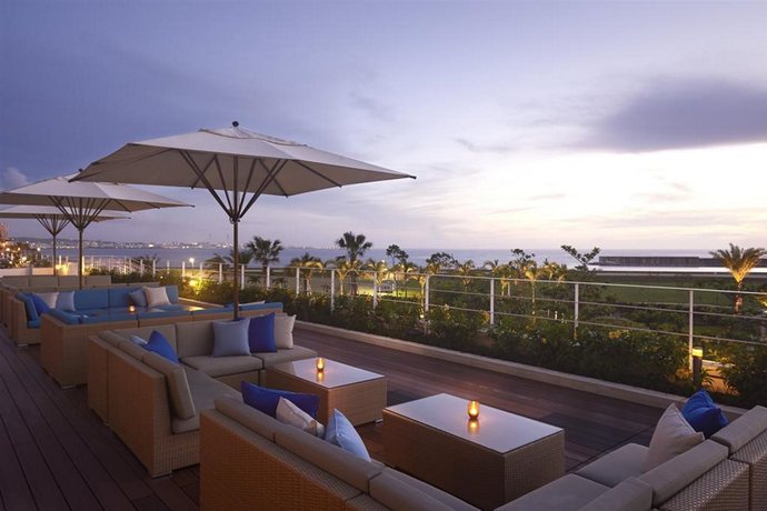 Imagen de los exteriores del Hotel Hilton Okinawa Chatan Resort. Foto 16