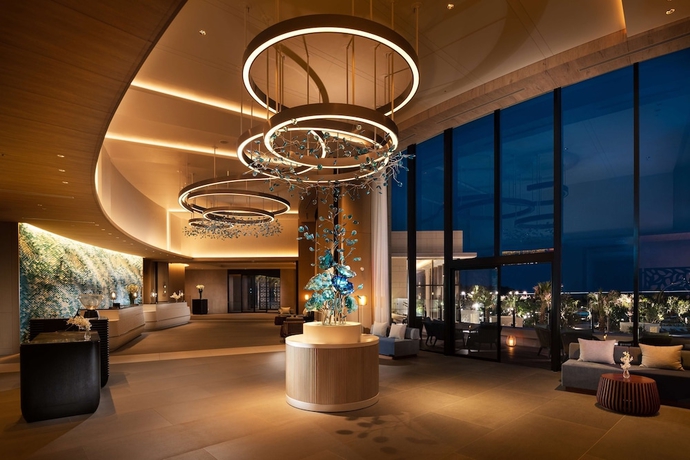 Imagen de los interiores del Hotel Hilton Okinawa Miyako Island Resort. Foto 18