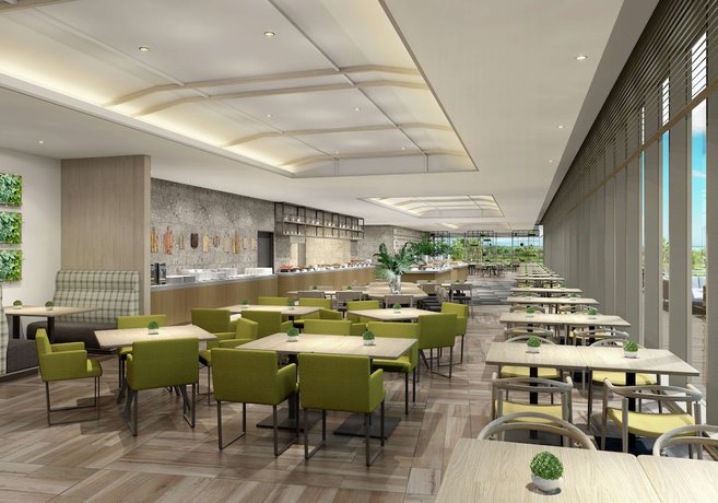 Imagen del bar/restaurante del Hotel Hilton Okinawa Sesoko Resort. Foto 3