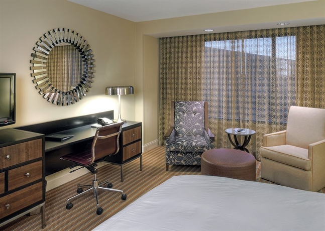 Imagen de la habitación del Hotel Hilton Omaha. Foto 5