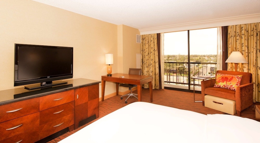 Imagen de la habitación del Hotel Hilton Orange County/costa Mesa. Foto 10