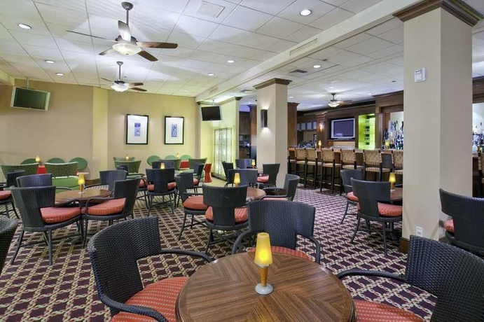 Imagen del bar/restaurante del Hotel Hilton Orlando Lake Buena Vista - Disney Springs® Area. Foto 3