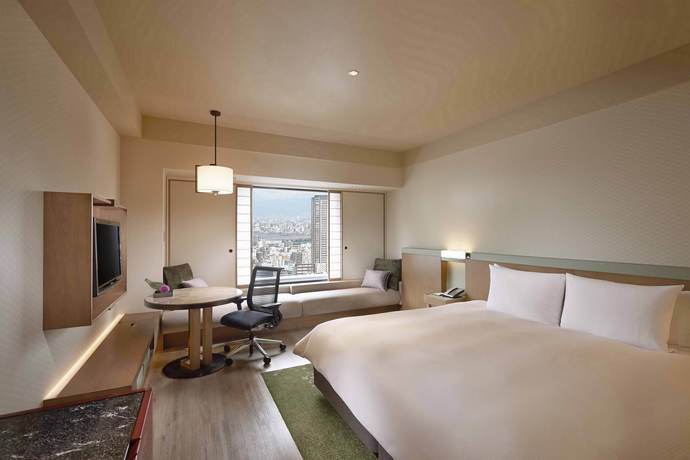 Imagen de la habitación del Hotel Hilton Osaka. Foto 11