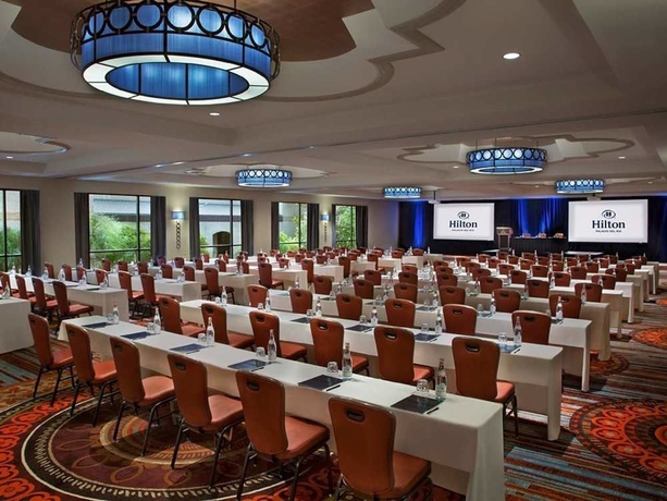 Imagen de los interiores del Hotel Hilton Palacio Del Rio. Foto 5