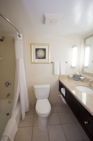 Imagen de la habitación del Hotel Hilton Palm Beach PBI. Foto 6