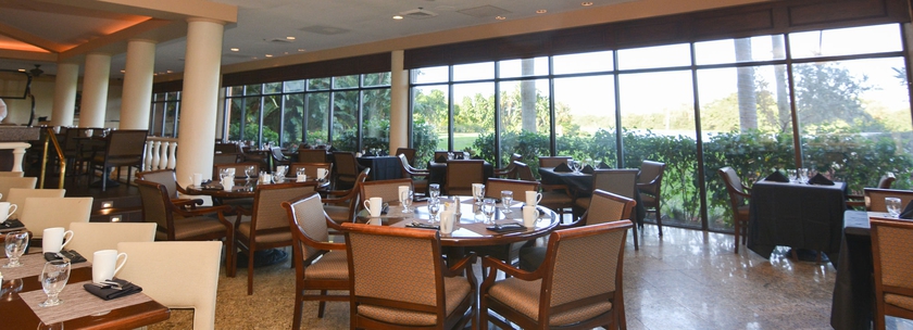 Imagen del bar/restaurante del Hotel Hilton Palm Beach PBI. Foto 4