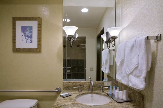 Imagen de la habitación del Hotel Hilton Palm Springs Resort. Foto 1
