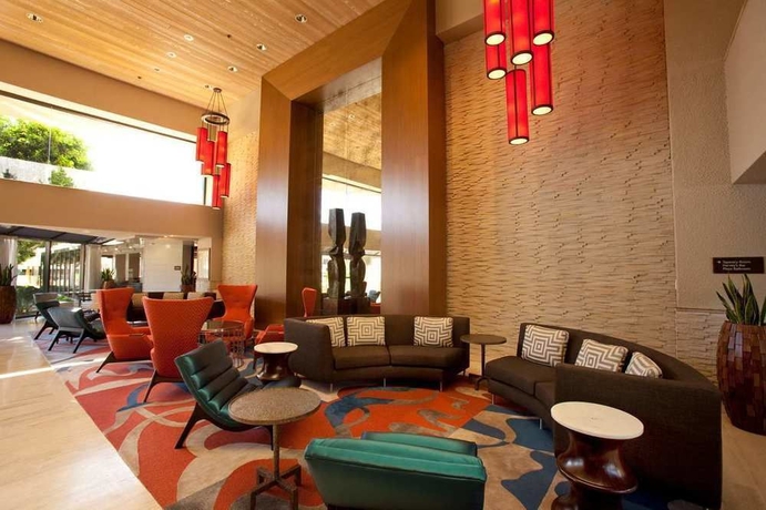 Imagen de los interiores del Hotel Hilton Palm Springs Resort. Foto 13