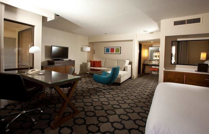 Imagen de la habitación del Hotel Hilton Palm Springs Resort. Foto 2