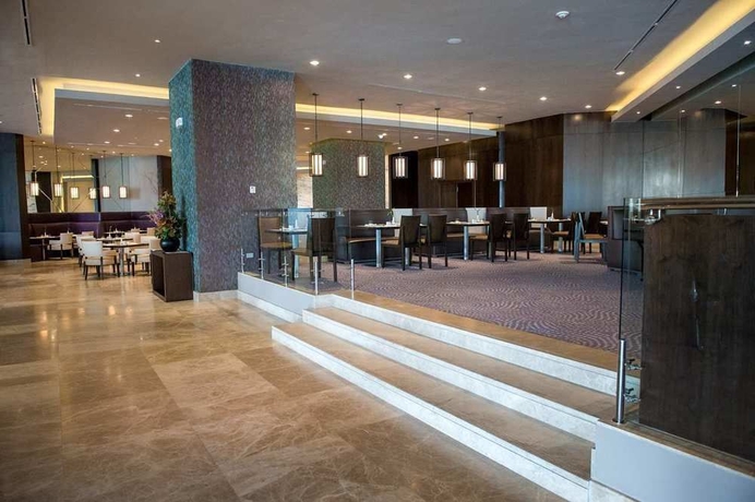 Imagen del bar/restaurante del Hotel Hilton Panama. Foto 2