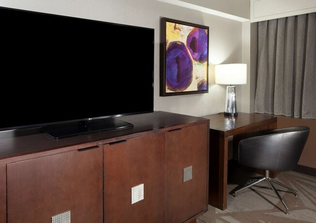 Imagen de la habitación del Hotel Hilton Parsippany. Foto 11