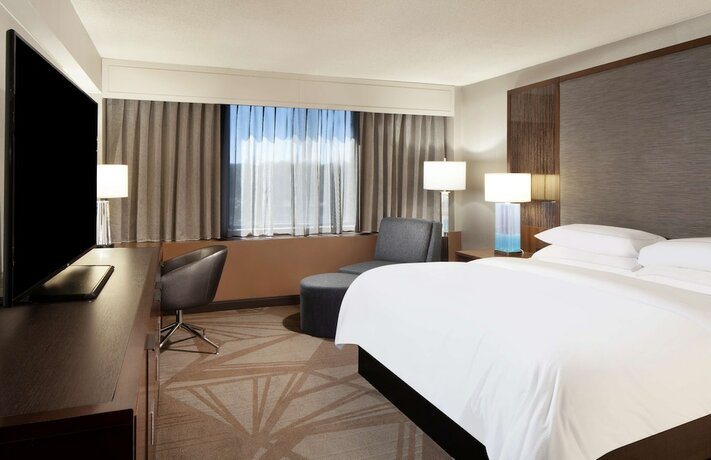 Imagen de la habitación del Hotel Hilton Parsippany. Foto 15