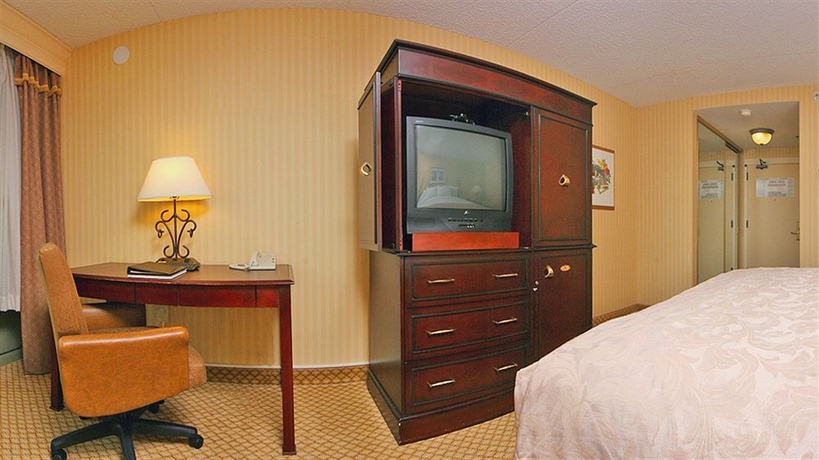 Imagen de la habitación del Hotel Hilton Pasadena. Foto 5