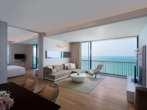 Imagen de la habitación del Hotel Hilton Pattaya. Foto 4