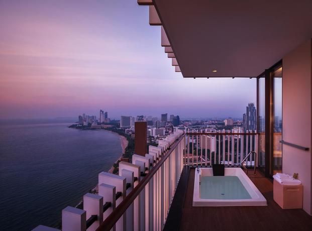 Imagen de los exteriores del Hotel Hilton Pattaya. Foto 13