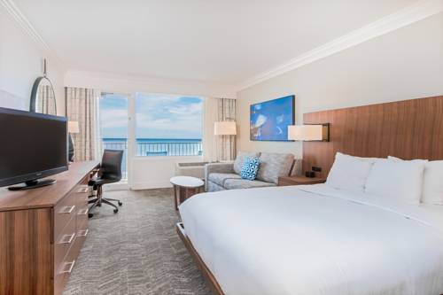 Imagen de la habitación del Hotel Hilton Pensacola Beach. Foto 15