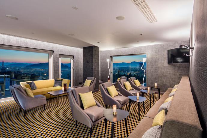 Imagen de los interiores del Hotel Hilton Podgorica Crna Gora. Foto 16