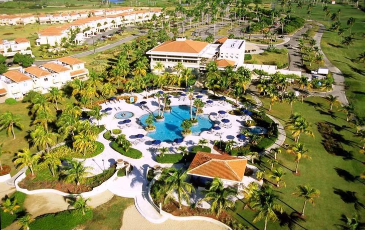 Imagen de los exteriores del Hotel Hilton Ponce Golf and Casino Resort. Foto 10