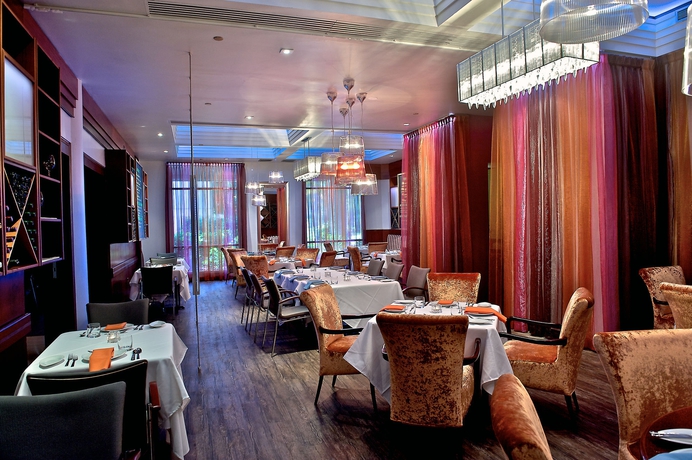 Imagen del bar/restaurante del Hotel Hilton Ponce Golf and Casino Resort. Foto 6