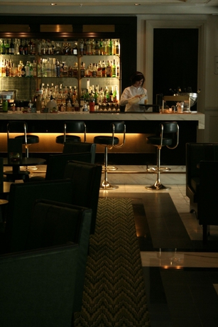 Imagen del bar/restaurante del Hotel Hilton Prague Old Town. Foto 7