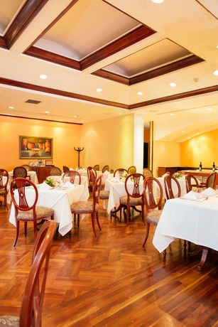 Imagen del bar/restaurante del Hotel Hilton Princess Managua. Foto 3