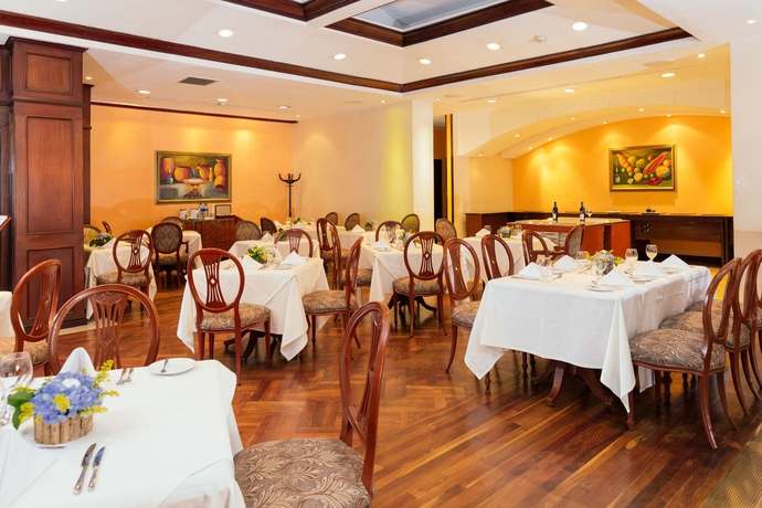 Imagen del bar/restaurante del Hotel Hilton Princess Managua. Foto 6