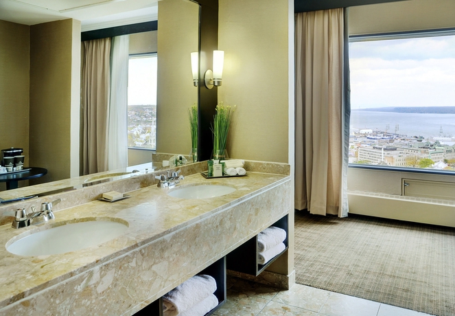 Imagen de la habitación del Hotel Hilton Quebec. Foto 8
