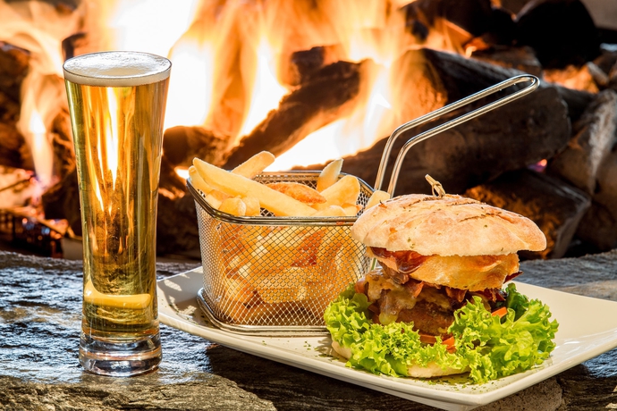 Imagen del bar/restaurante del Hotel Hilton Queenstown Resort and Spa. Foto 4