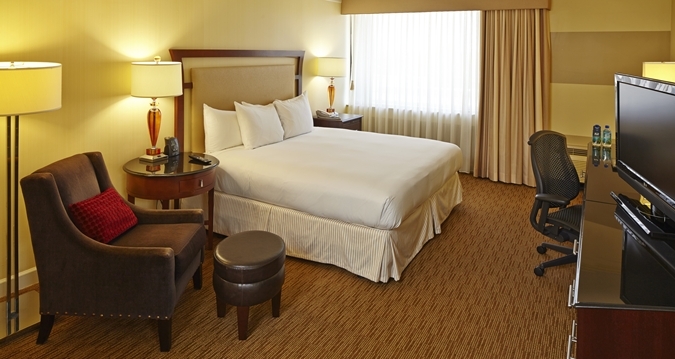 Imagen de la habitación del Hotel Hilton Raleigh North Hills. Foto 2