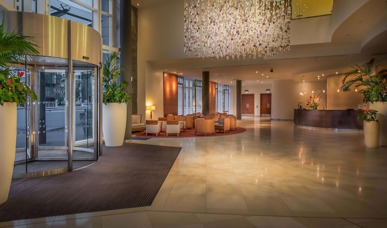 Imagen de los interiores del Hotel Hilton Reading. Foto 17