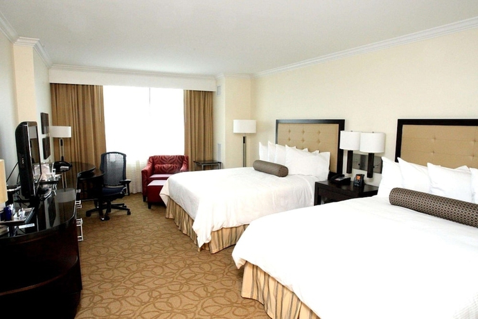 Imagen de la habitación del Hotel Hilton Richmond and Spa/short Pump. Foto 7