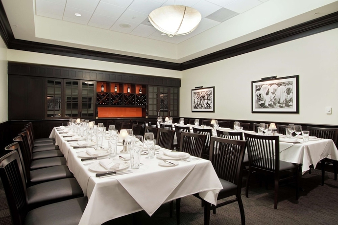 Imagen del bar/restaurante del Hotel Hilton Richmond and Spa/short Pump. Foto 3