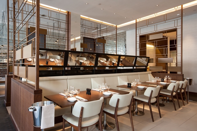 Imagen del bar/restaurante del Hotel Hilton Rotterdam. Foto 3