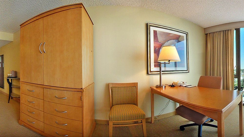 Imagen de la habitación del Hotel Hilton Sacramento Arden West. Foto 3