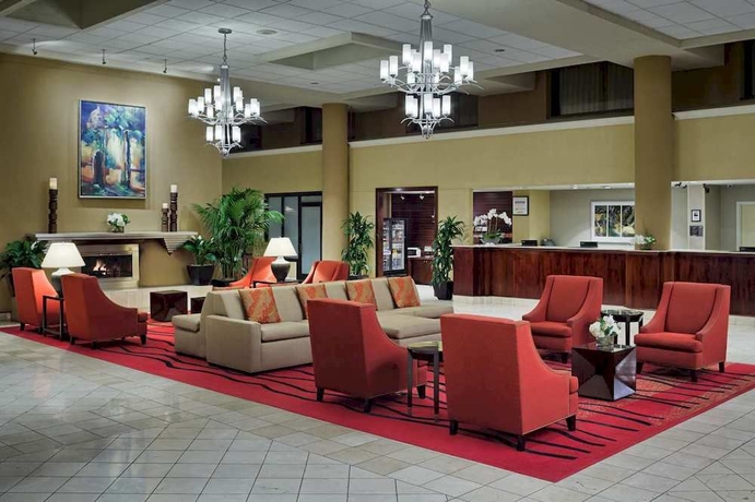 Imagen de los interiores del Hotel Hilton Sacramento Arden West. Foto 7