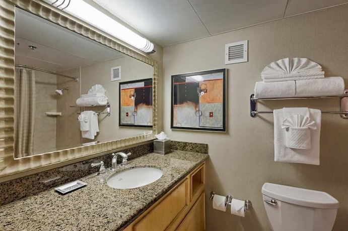 Imagen de la habitación del Hotel Hilton Sacramento Arden West. Foto 6