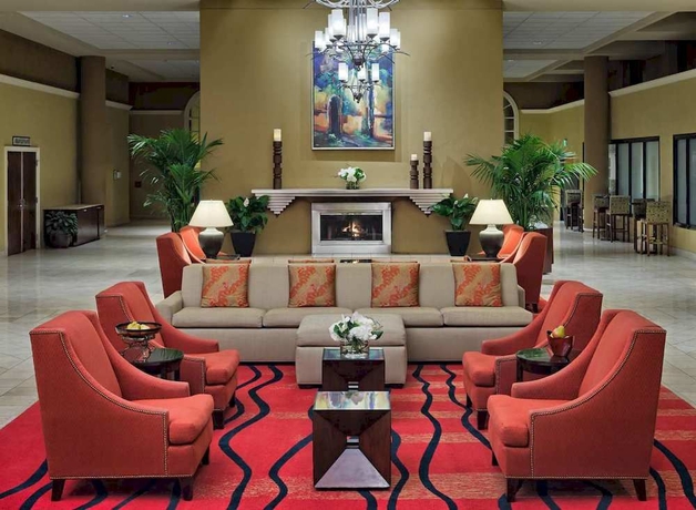Imagen de los interiores del Hotel Hilton Sacramento Arden West. Foto 8