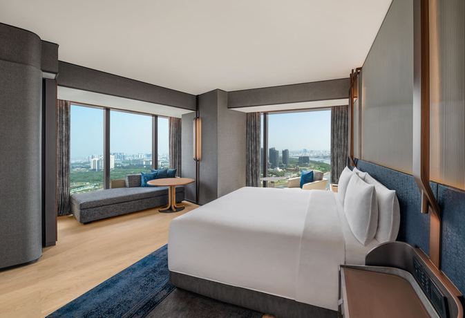 Imagen de la habitación del Hotel Hilton Saigon. Foto 2