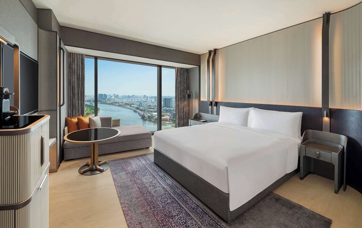 Imagen de la habitación del Hotel Hilton Saigon. Foto 4