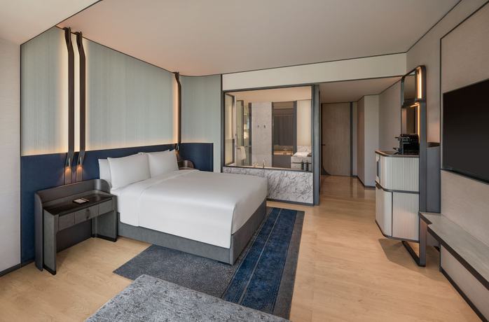 Imagen de la habitación del Hotel Hilton Saigon. Foto 7