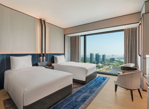 Imagen de la habitación del Hotel Hilton Saigon. Foto 13